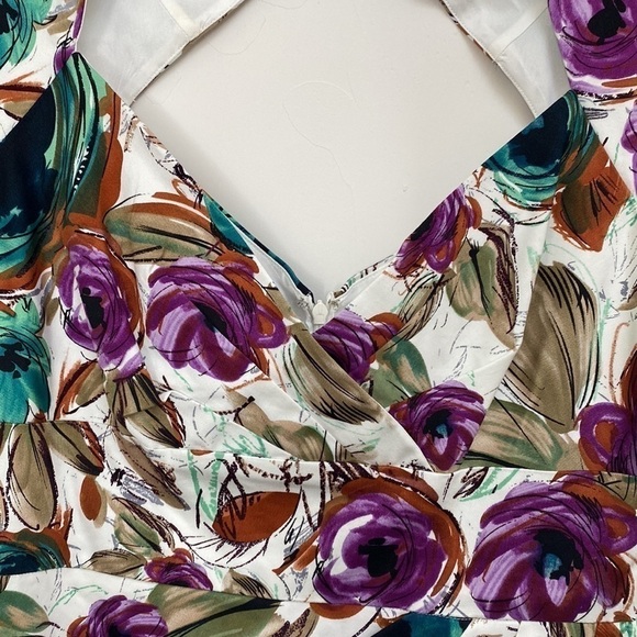 Beautiful Maggie L Petite Cotton Blend Floral V-Neck Dress Size 8P - Picture 6 of 13